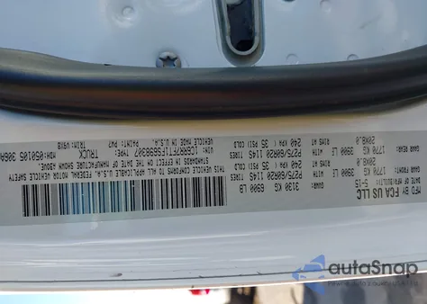 2015 Ram 1500 Express z USA, uszkodzony, nr VIN 1C6RR7FT1FS698307